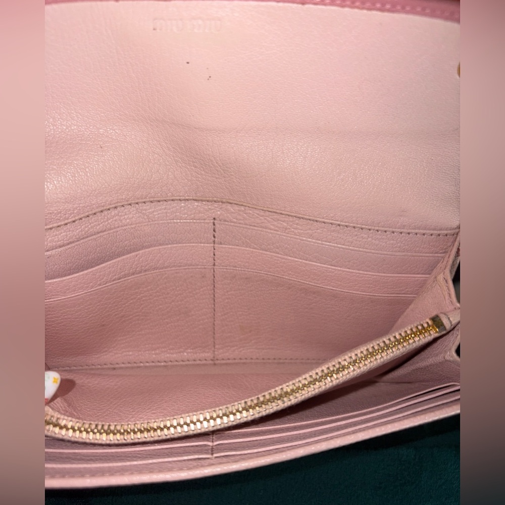 Miu Miu Pre-loved Pink Leather Clutch with Gold Chain with Matching Key Holder - Picture 12 of 16